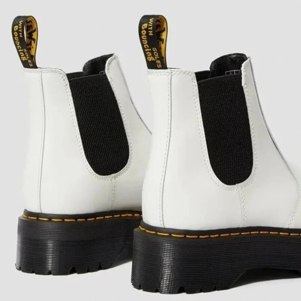Dr. Martens 2976 Smooth Leather Platform Chelsea Boots | White | M: 10 /W: 9 NWT